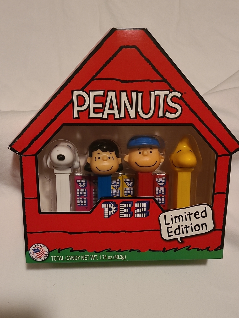 PEZ Limited Edition 2015 Peanuts Boxed Set Snoopy Dog House Charlie Brown NWT